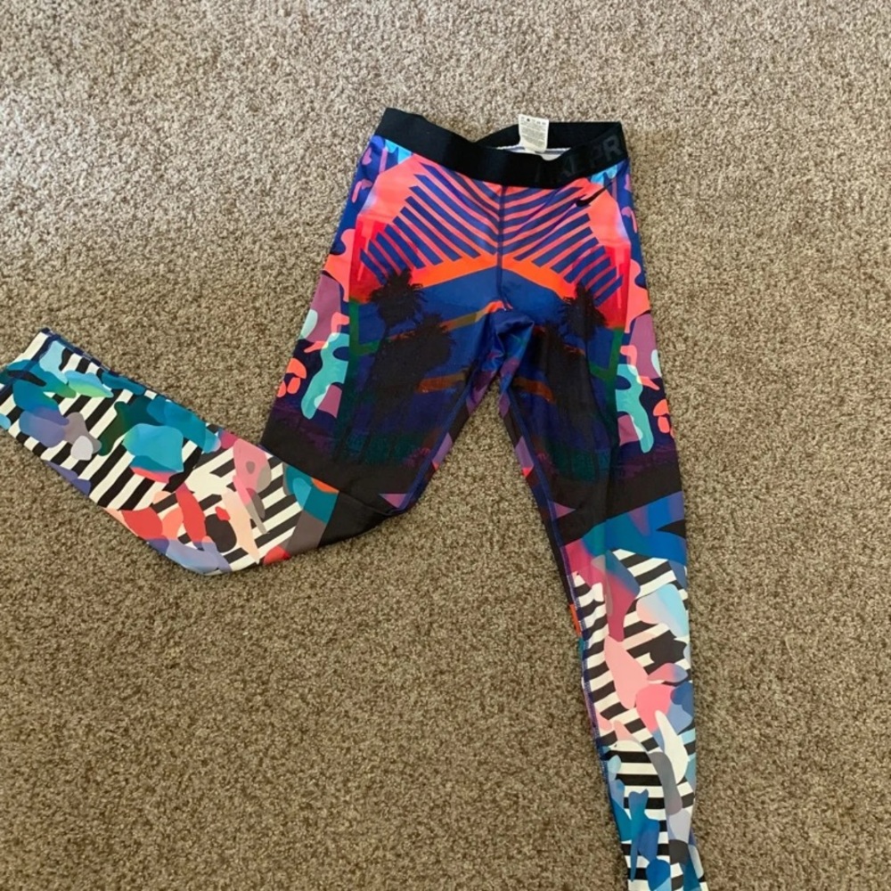 Rare LA Nike leggings